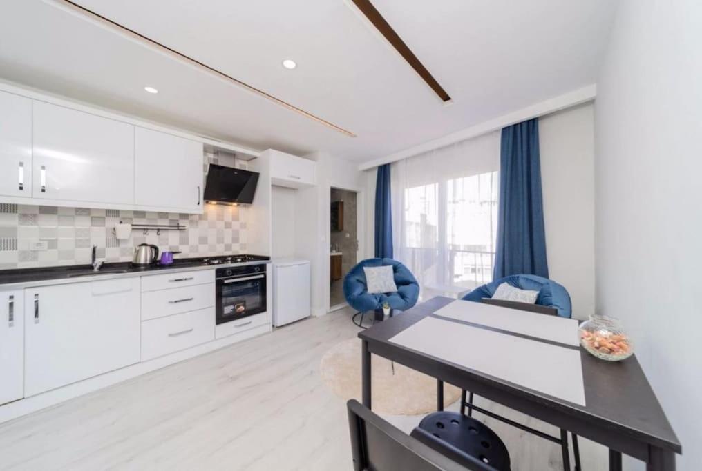 Cozy King Bedroom Dw Apt Kisla1 Antalya Eksteriør billede